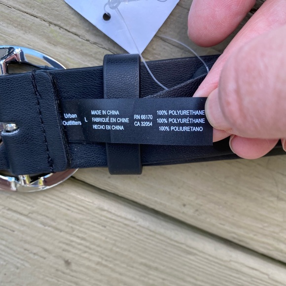 NWT Urban Outfitters - Black vegan 1.5”W belt with silver buckle & grumm… - Picture 6 of 6